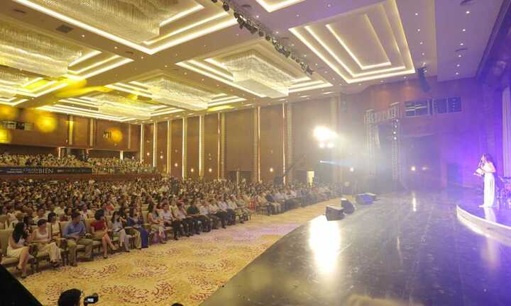 Đêm nhạc Thanh Tùng tại FLC Quy Nhơn: Khởi đầu sức sống mới