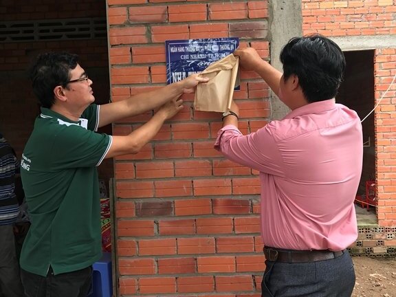 Vietcombank chi nhánh TP.HCM trao nhà tình thương