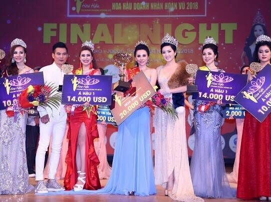 Nishikawa Phạm Hương bất ngờ đạt giải Á Hậu 1 cuộc thi Hoa Hậu Doanh Nhân Hoàn Vũ Nhật Bản 2018