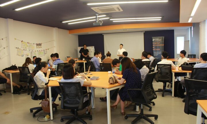 Hỗ trợ startup 'vươn ra biển lớn'