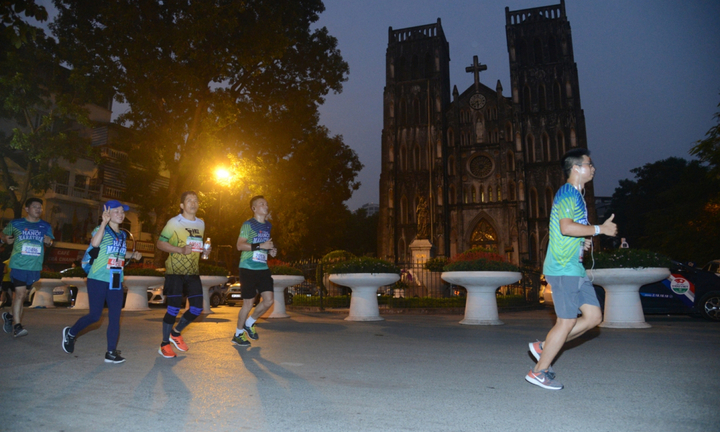 VPBank Hanoi Marathon 2019 ghi dấu phong độ, nỗ lực tuyệt vời của VĐV Việt Nam