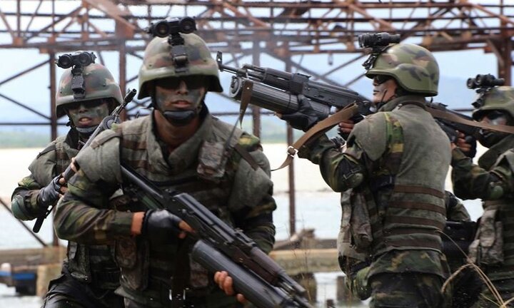 Ảnh hiếm đặc nhiệm Triều Tiên tập trận đổ bộ chiếm đảo