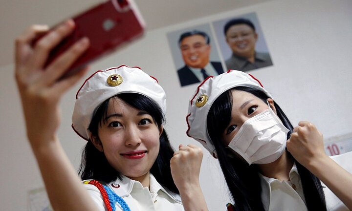 Ảnh: Những cô gái xinh đẹp trong câu lạc bộ hâm mộ Triều Tiên ở Nhật Bản