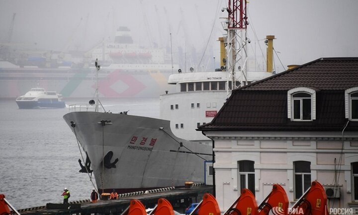 Tàu Triều Tiên bị băng bủa vây, phát tín hiệu khẩn cấp gần Vladivostok