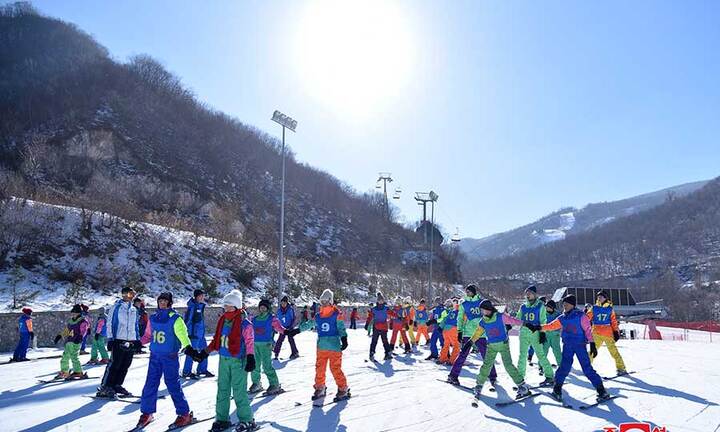 Ảnh: Bên trong khu nghỉ dưỡng trượt tuyết hiện đại của Triều Tiên