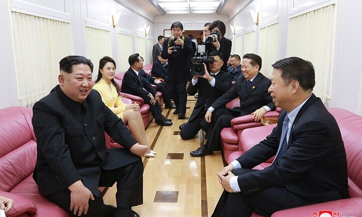 Ảnh hiếm về chuyến thăm của ông Kim Jong-un đến Trung Quốc