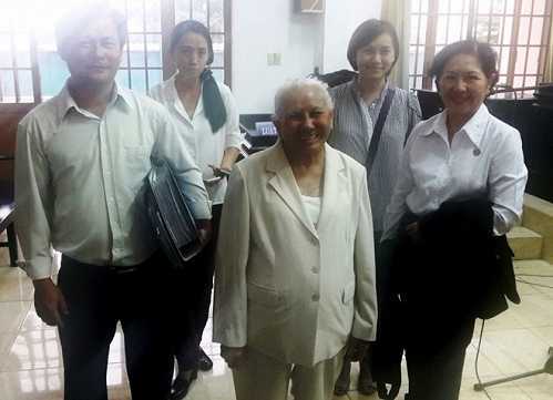 Bà lão 74 tuổi thắng kiện UBND quận: Nhiều hộ dân có thể khởi kiện đòi đất