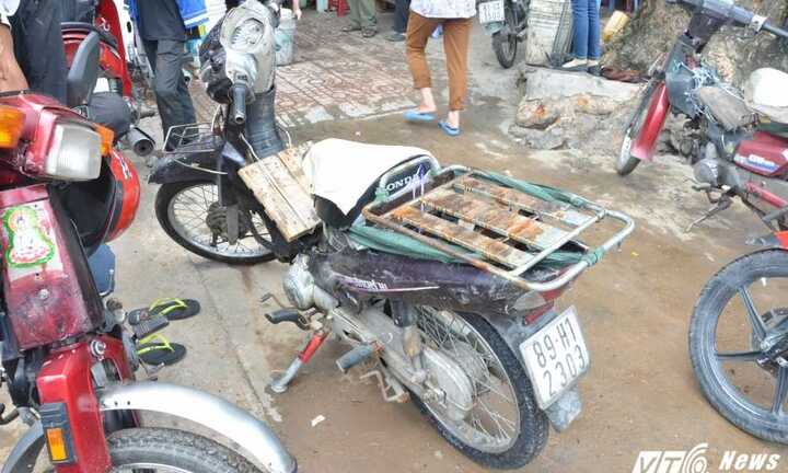 Nổ thùng hóa chất ở chợ Kim Biên, 5 người bị thương