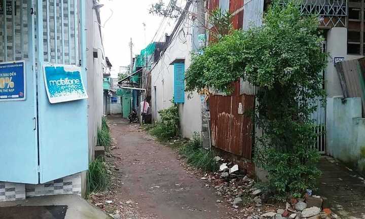Khu dân cư lộn xộn 'mọc' bất thường trên đất dự án