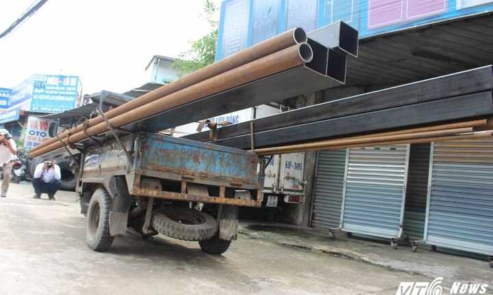 Ảnh: Tài xế lái 'máy chém' bị xử phạt lần thứ 5 vẫn không e sợ