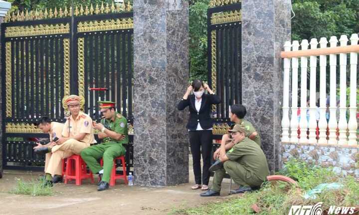 Vợ con cán bộ huyện bị sát hại trong biệt thự: Thông tin mới từ hiện trường