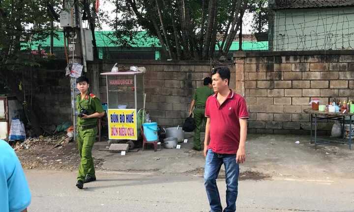 Bỏ thuốc chuột vào nồi bún riêu: Chiêu trả thù tàn độc của người đàn bà cạn nghĩ