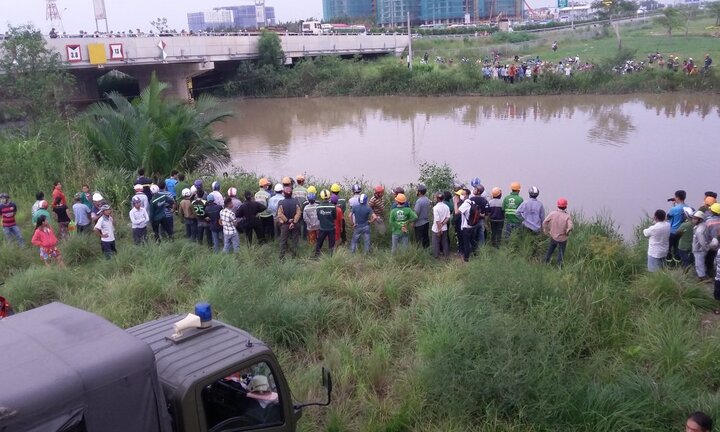 TP.HCM: Rủ nhau tắm sông, một thiếu niên đuối nước thương tâm