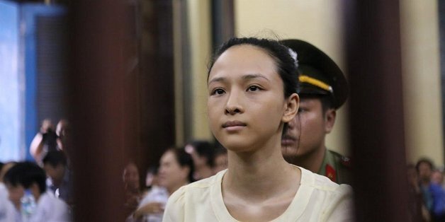 Sự thật thông tin Hoa hậu Phương Nga bị bệnh nặng phải nằm viện