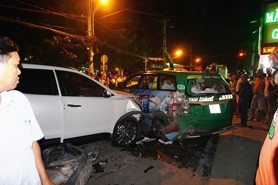 Tai nạn thảm khốc 12 người thương vong ở Sài Gòn: Tài xế đã mắc lỗi gì?