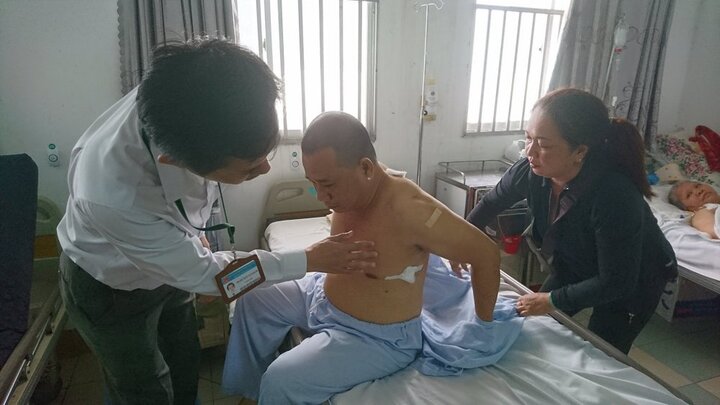 Nhóm côn đồ truy sát bệnh nhân trong bệnh viện ở Sài Gòn