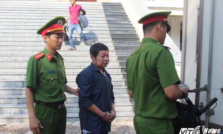 Xét xử ông nội hiếp dâm cháu ruột 11 tuổi gây chấn động Vĩnh Long