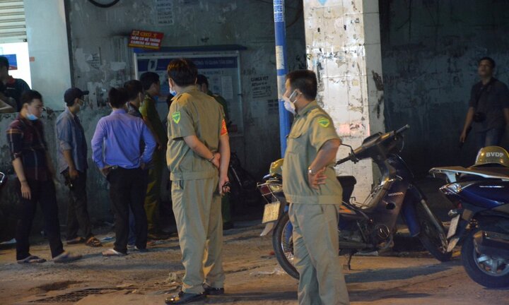 Phát hiện xác người phân hủy trong căn nhà hoang ở TPHCM