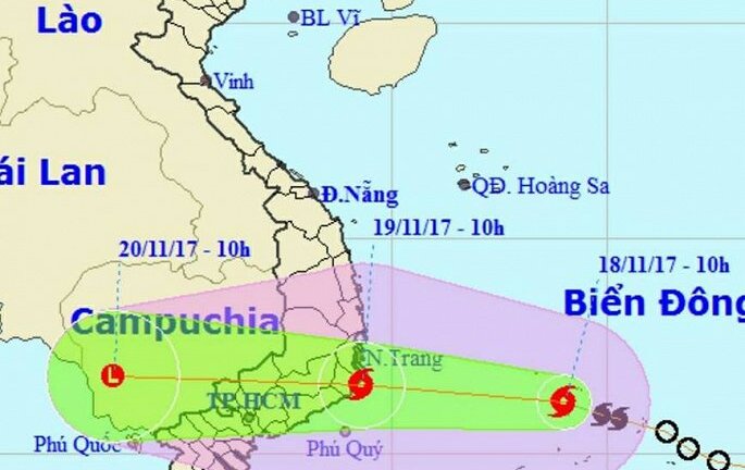 Hai trường hợp có thể xảy ra với cơn bão số 14 khi vào đất liền
