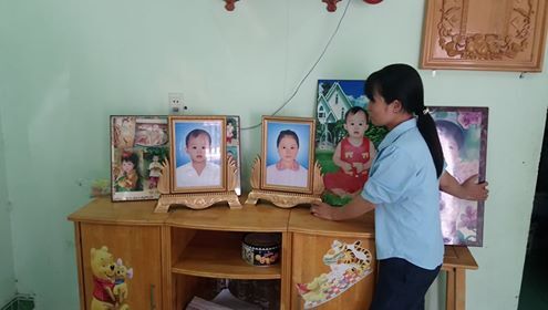 Tài xế không có bằng lái, cán chết 2 bé gái không bị khởi tố: 'Chúng tôi phải đòi lại công bằng cho con'