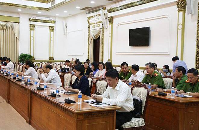 Mầm non Mầm Xanh đày đọa trẻ dã man: Lãnh đạo TP.HCM yêu cầu lắp camera theo dõi