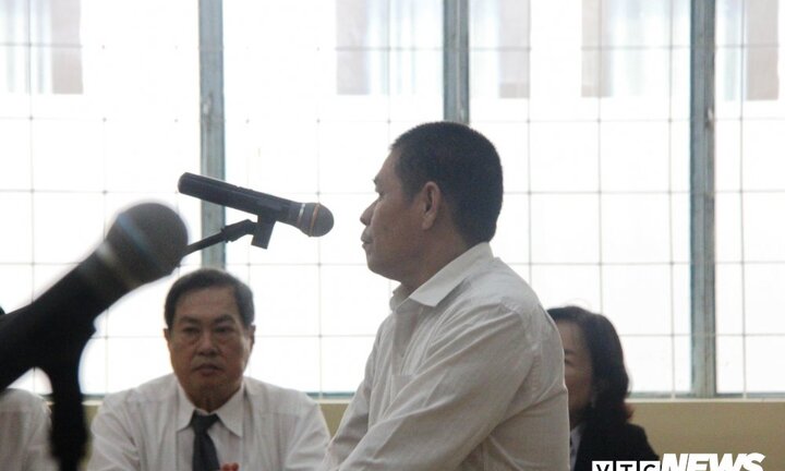 Bé gái 13 tuổi tự tử vì bị xâm hại: 'Yêu râu xanh' lĩnh 7 năm tù