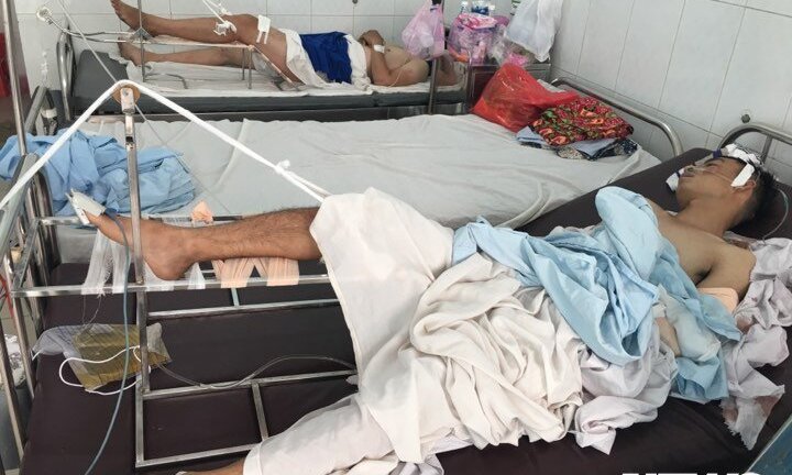 Xe ben cuốn hàng loạt xe máy vào gầm ở Sài Gòn: Lời kể hãi hùng của nạn nhân