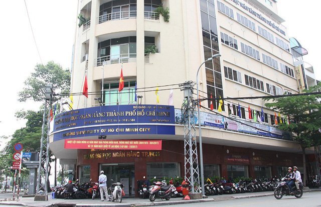 Kỷ luật cảnh cáo Hiệu trưởng Đại học Ngân hàng TP.HCM