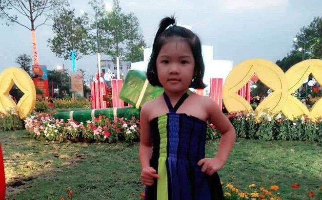 Bé gái 4 tuổi mất tích bí ẩn sau khi đi thăm mộ ông ngoại