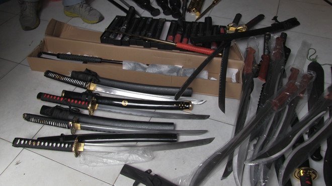 Bắt kẻ cầm đầu đường dây cung cấp vũ khí qua mạng ở Sài Gòn