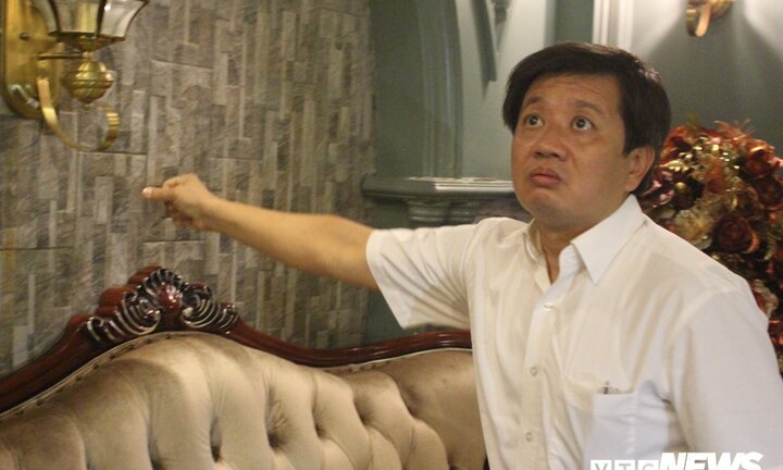 Ông Đoàn Ngọc Hải xử phạt quán karaoke bít hết cửa thoát hiểm