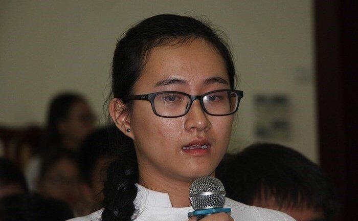 Cảnh cáo và đình chỉ giảng dạy cô giáo không giảng bài hơn 3 tháng