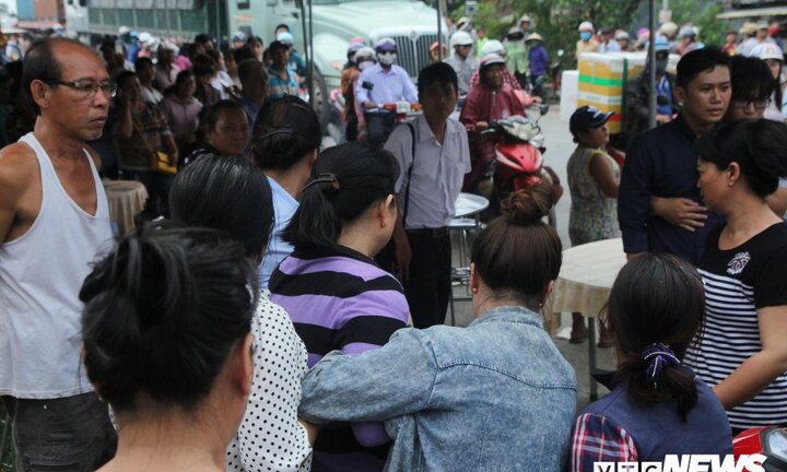 Đau xót cảnh đưa linh cữu cô gái bị người yêu cũ sát hại về nhà