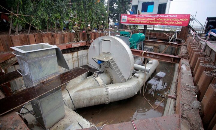 Hết kinh phí, siêu máy bơm chống ngập ở TP.HCM ngừng hoạt động