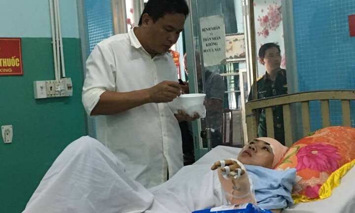 Thanh niên nổ súng, đâm bạn gái trọng thương: Thông tin mới nhất