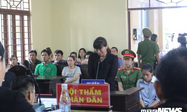 Chủ cơ sở mầm non Mầm Xanh bật khóc tại phiên tòa