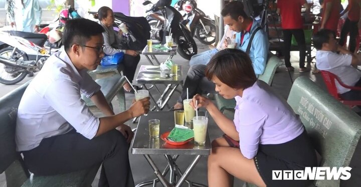 Quán nước mía ở TP.HCM có doanh thu hơn nửa tỷ đồng/tháng: Chi cục Thuế cung cấp con số thực