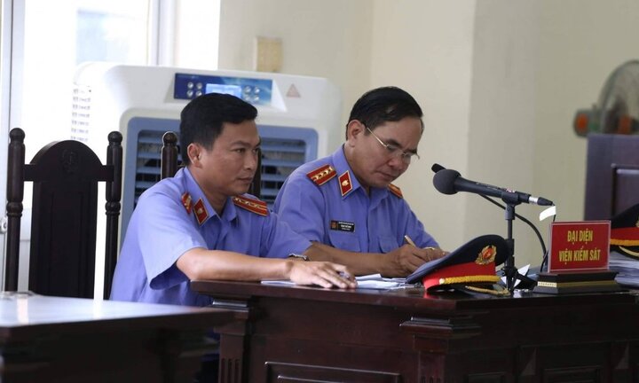 Đề nghị mức án chung thân cho người phụ nữ giết chồng ở Bình Dương