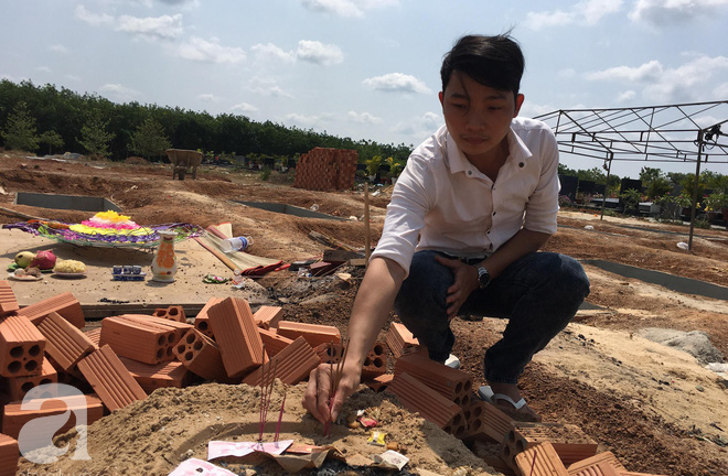 Bé gái 4 tuổi bị hiếp dâm, vứt xuống giếng: Nỗi đau xé lòng của người cha