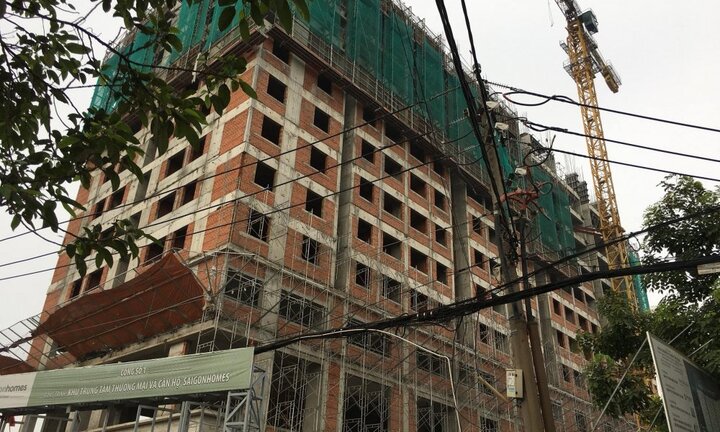 Sập giàn giáo công trình trung tâm thương mại, 2 công nhân chết thảm