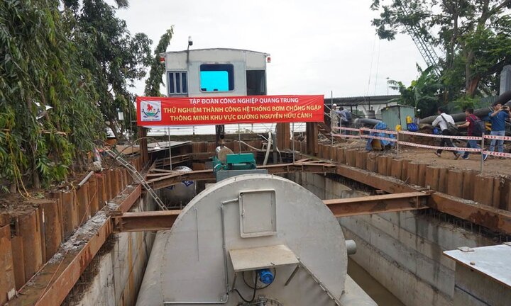 Được ứng tiền, siêu máy bơm chống ngập ở TP.HCM hoạt động trở lại