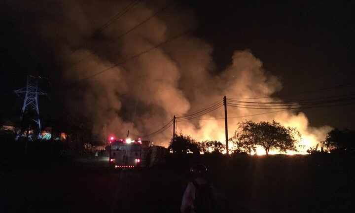 Nhà xưởng hơn 1.000 m2 ở Bình Dương bốc cháy dữ dội trong đêm