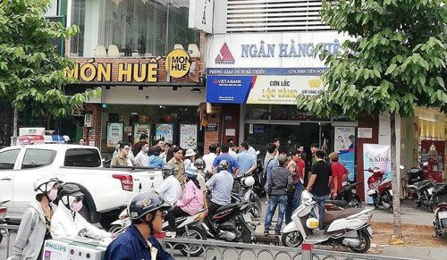 Cướp ngân hàng ở TP.HCM: Tìm thấy xe máy của nghi can