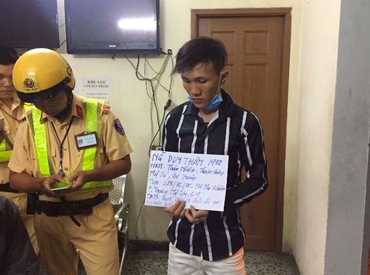 Công an TP.HCM bắt nhóm thanh niên tàng trữ chất ma tuý