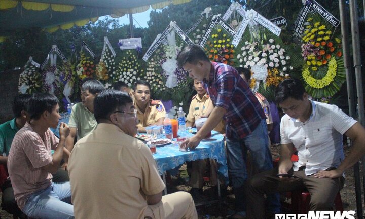 Đại uý CSGT bị côn đồ ép ngã xe thiệt mạng: Đồng nghiệp mất đi một chiến sĩ mẫu mực, dũng cảm