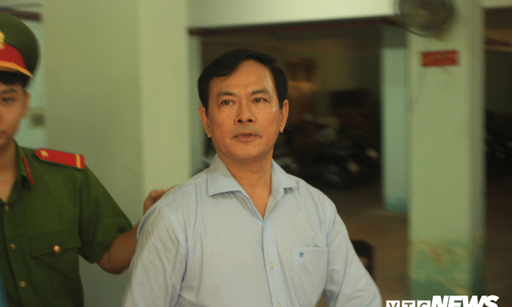 Tòa trả hồ sơ, điều tra lại hành vi dâm ô của ông Nguyễn Hữu Linh