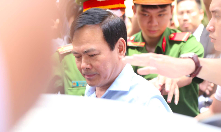 Vì sao trả hồ sơ, điều tra bổ sung tội dâm ô bị cáo Nguyễn Hữu Linh