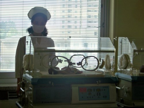 Nhà báo Đức sống sót thế nào trong nền y tế 'bí mật' Triều Tiên?