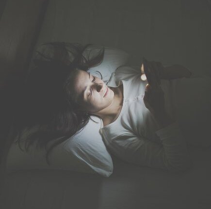 5 thói quen khi đi ngủ cực xấu khiến cơ thể luôn mệt mỏi