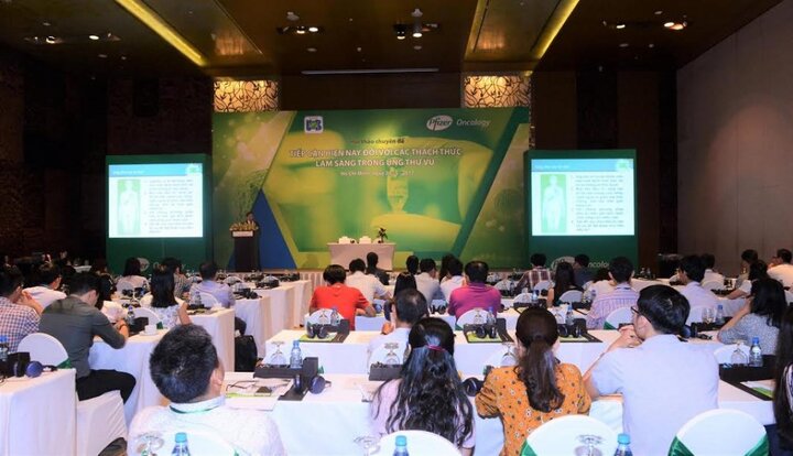 Pfizer nỗ lực tăng cường an toàn cho nhân viên y tế trong hóa trị liệu ung thư